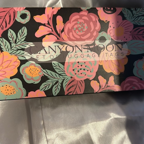 Canyon Moon Set of luggage tags- Floral & “Wander”.  Great Gift Idea! - Picture 3 of 3